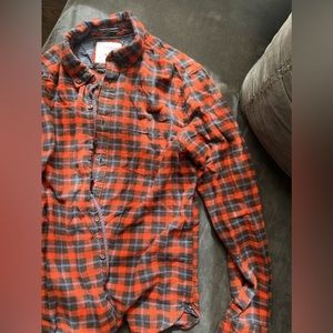Men’s Button Down Flannel Medium